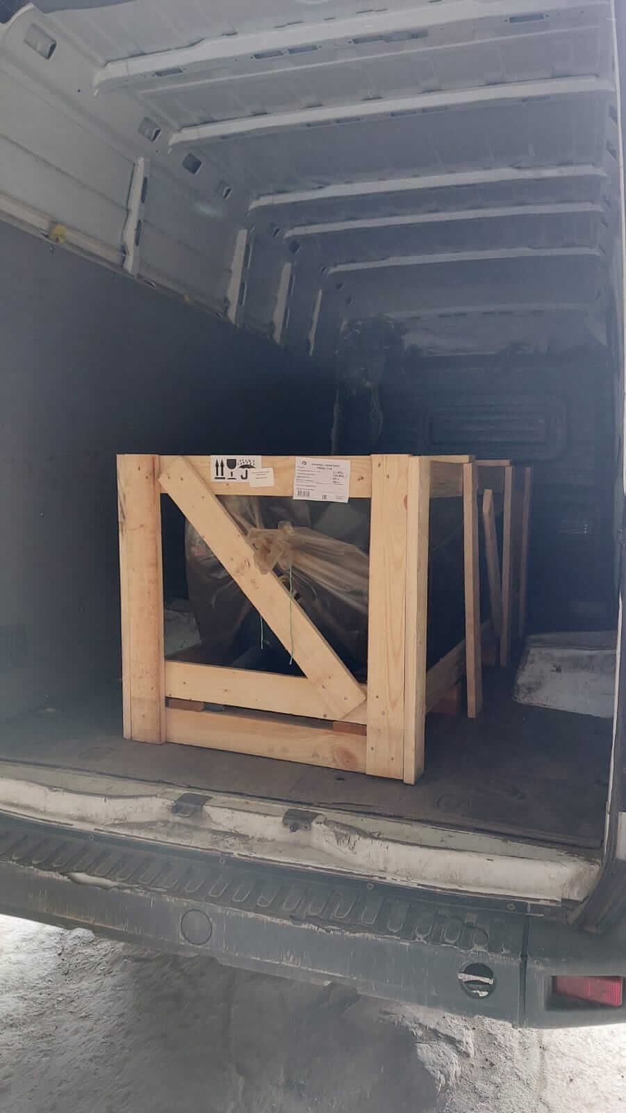 Отгрузка генератора азота Remeza RNS-25 и ресивера РВ 500.11.00 в г. Казань